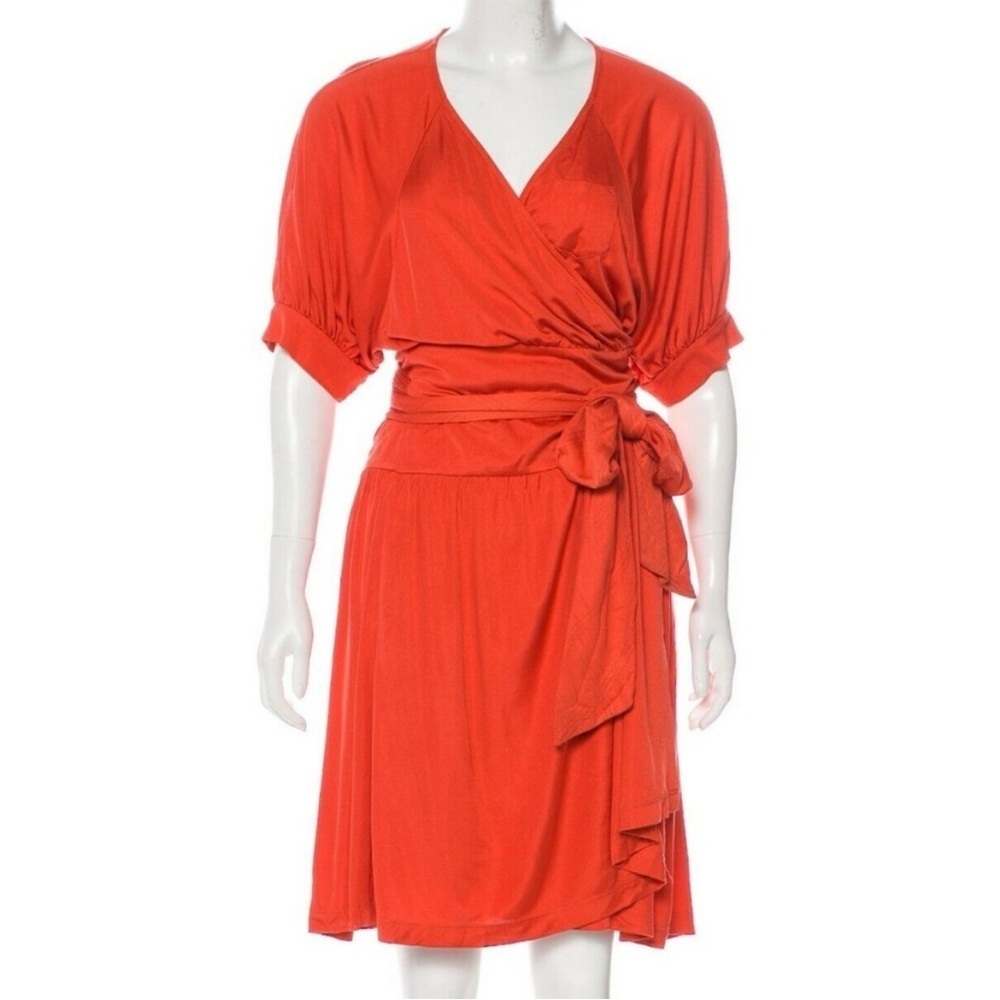 Diane Von Furstenberg Niue Wrap Dress - size 8